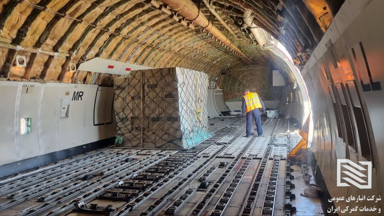 خروج پارت نهم محموله ترانزیت هوایی از شعبه فرودگاه شهید مدنی تبریز به مقدار ۱۰۰ تن 2